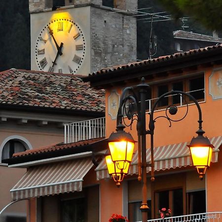 Albergo Meublè Olivi Toscolano Maderno Extérieur photo