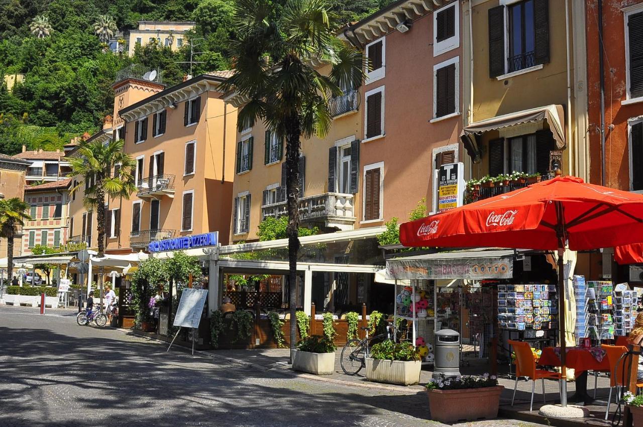Albergo Meublè Olivi Toscolano Maderno Extérieur photo