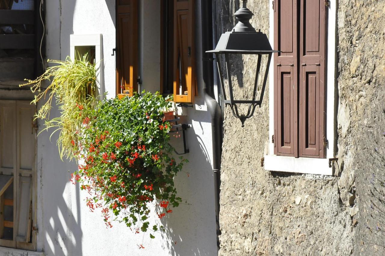 Albergo Meublè Olivi Toscolano Maderno Extérieur photo