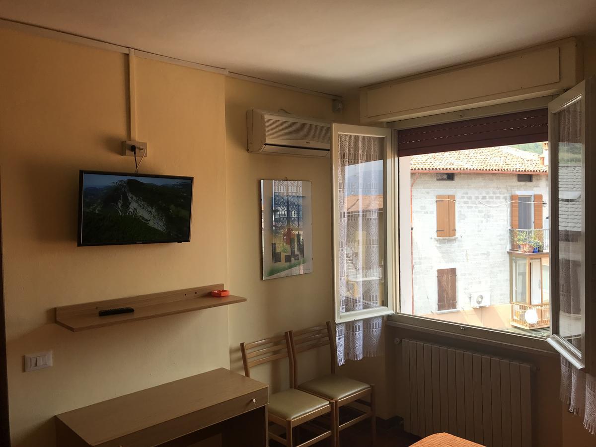 Albergo Meublè Olivi Toscolano Maderno Extérieur photo